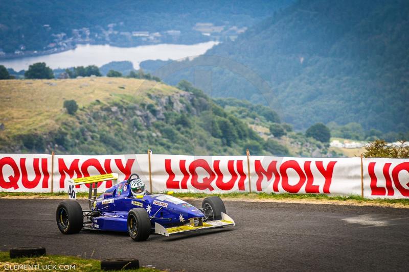 AUTO - MONTAGNE - LE MONT DORE 2005