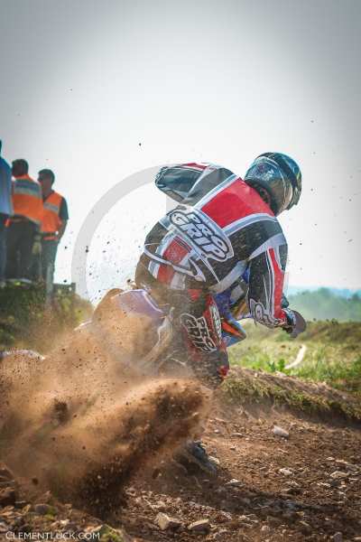 MOTO - MOTOCROSS - SAINT PIERRE BOIS 2005