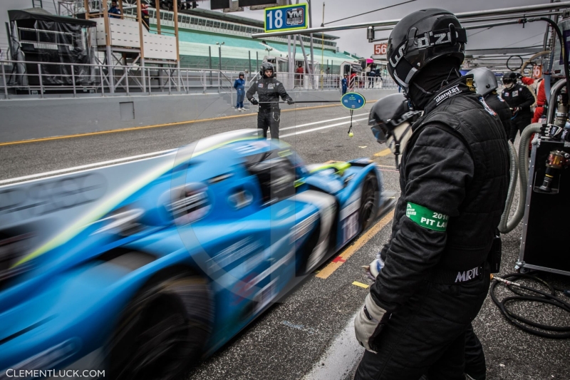 18 LAURENT Thomas (fra) EHRLACHER Yann (fra) COUGNAUD Alexandre (fra) Ligier JS P3 Nissan team M.racing YMR ambiance stand pit lane during the 2016 ELMS European Le Mans Series, 4 Hours of Estoril and Renault Sport Series from October 21 to 23 at Estoril circuit, Portugal - Photo Clement Luck / DPPI